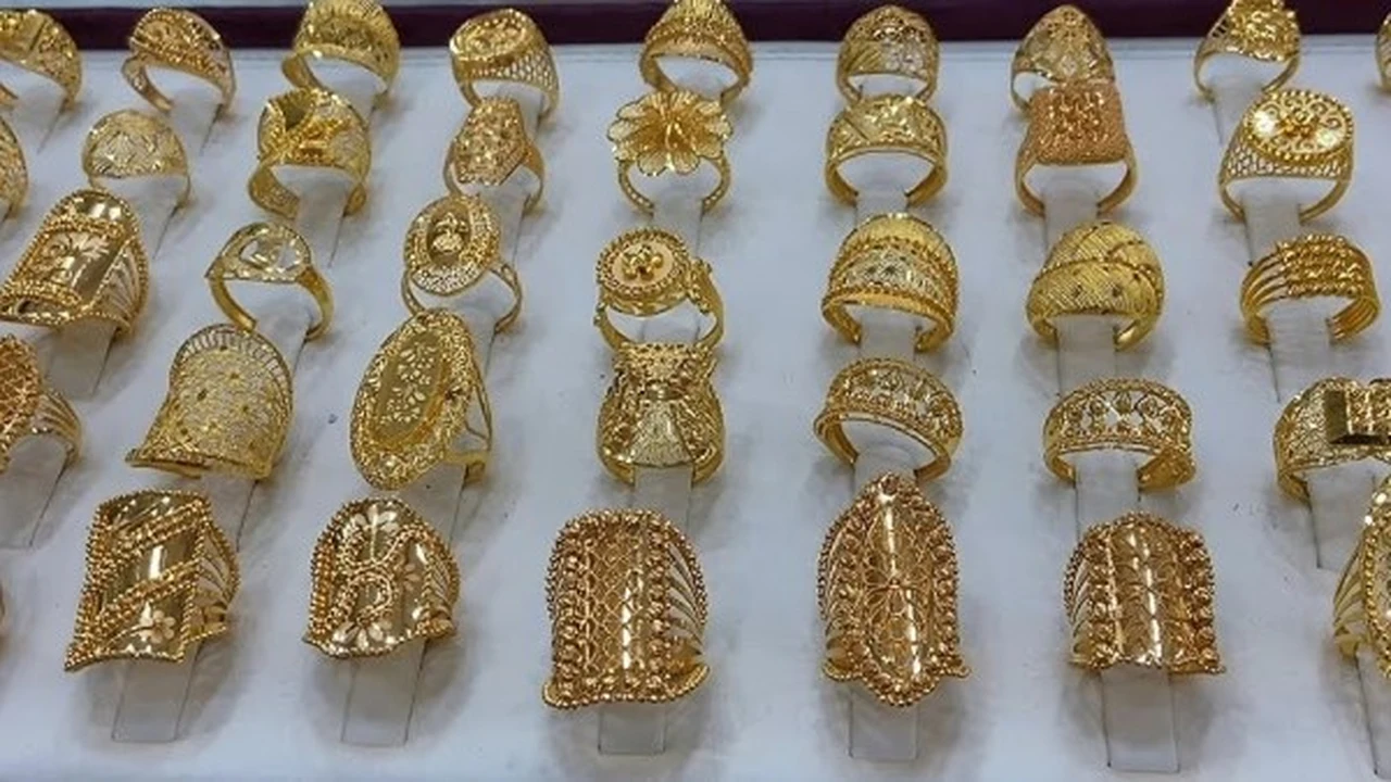 تراجع سعر الجنيه الذهب بأكثر من 2000 جنيه في الأسواق المحلية المصرية